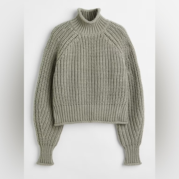 H&M Light Khaki Green Knit Sweater Women’s - Size XL - Picture 1 of 3